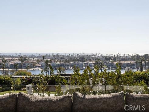 2304  Cliff  , Newport Beach, CA