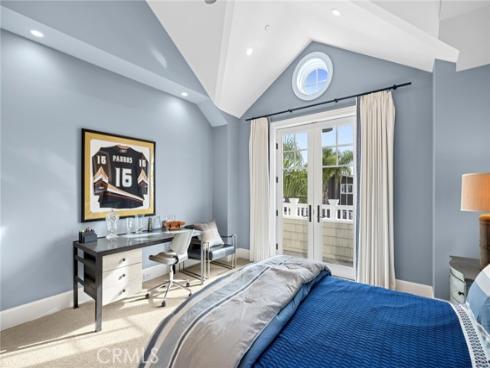 1324 E Balboa , Newport Beach, CA