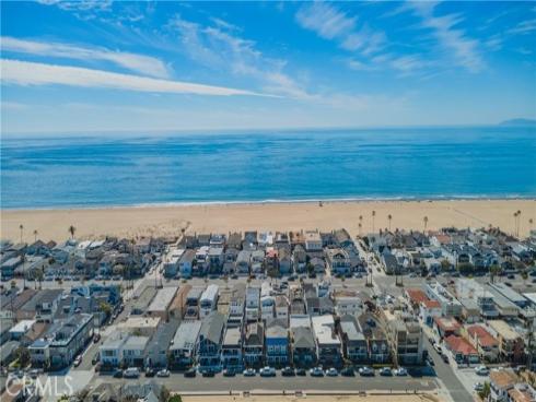 920 W Balboa  , Newport Beach, CA