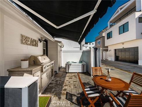 306  Alvarado  , Newport Beach, CA