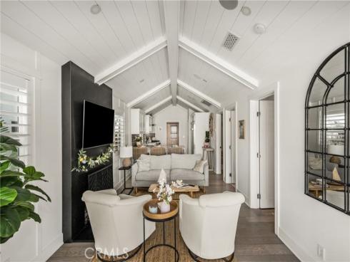 306  Alvarado  , Newport Beach, CA