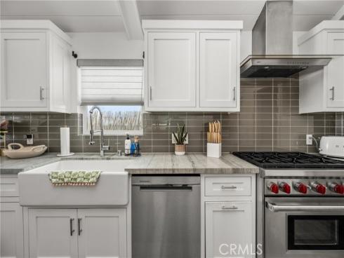 306  Alvarado  , Newport Beach, CA