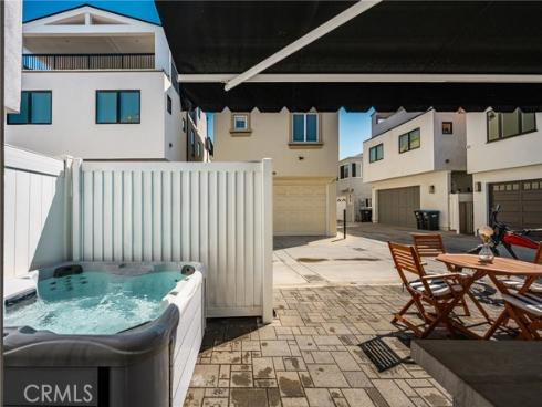 306  Alvarado  , Newport Beach, CA