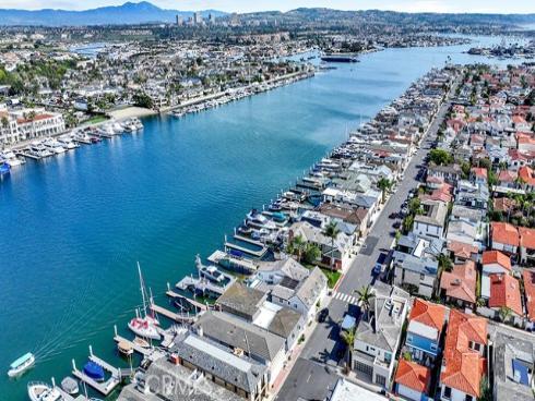 536  Via Lido Nord  , Newport Beach, CA