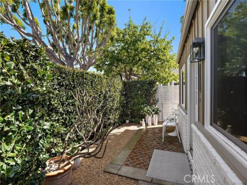 1613 E Balboa  , Newport Beach, CA