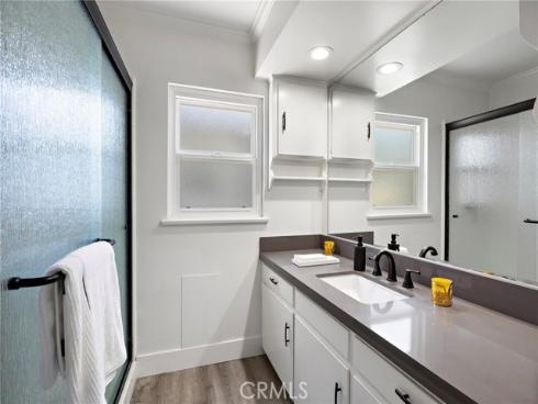 1613 E Balboa  , Newport Beach, CA