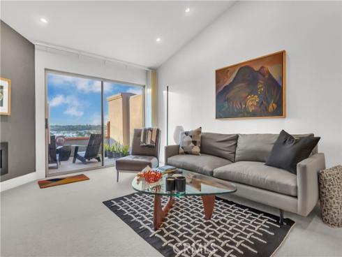 128  Villa Point  , Newport Beach, CA