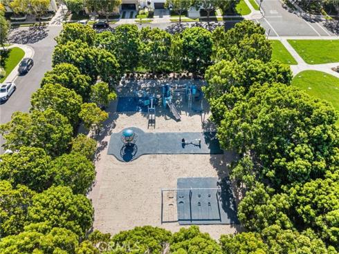 9  Winthrop  , Newport Beach, CA