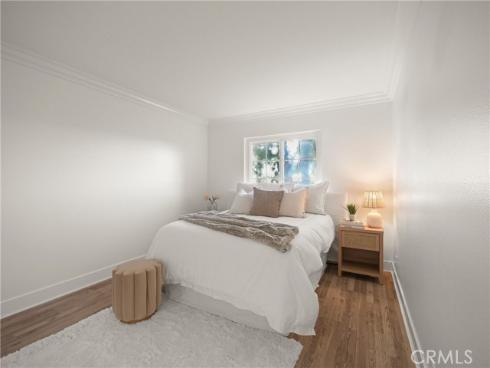 102  Scholz  34  Plaza, Newport Beach, CA