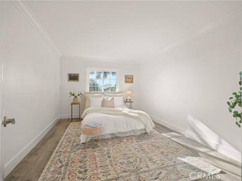 102  Scholz  34  Plaza, Newport Beach, CA