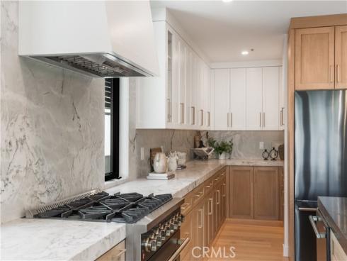2436 Holiday , Newport Beach, CA