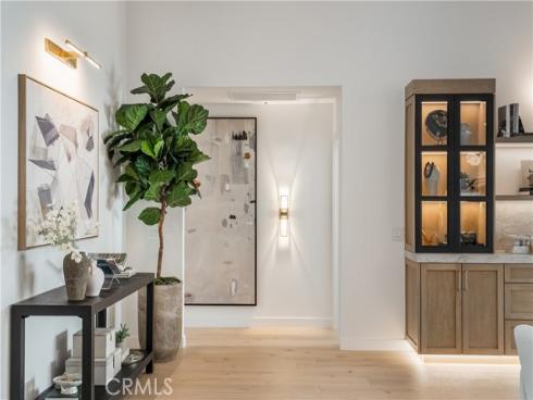 2436 Holiday , Newport Beach, CA