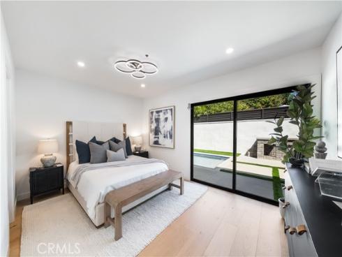 2436 Holiday , Newport Beach, CA