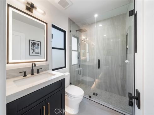 2436 Holiday , Newport Beach, CA