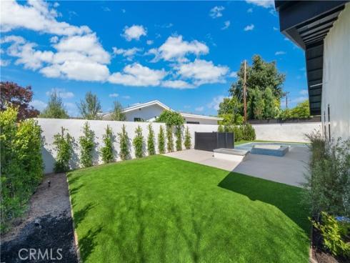 2436 Holiday , Newport Beach, CA