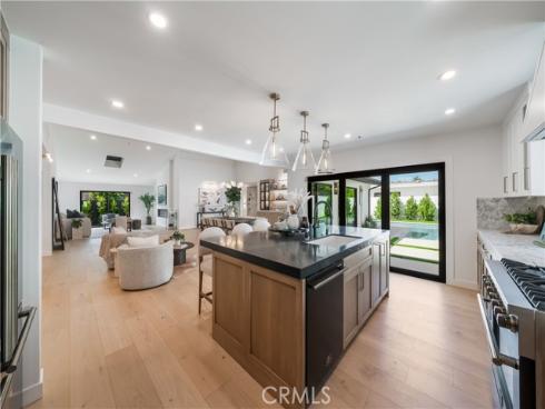 2436 Holiday , Newport Beach, CA