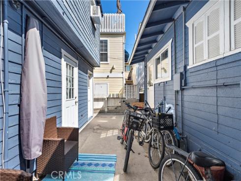 121  30th   Street, Newport Beach, CA