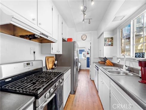 121  30th   Street, Newport Beach, CA