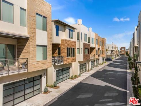 19 Ebb Tide Circle, Newport Beach, CA