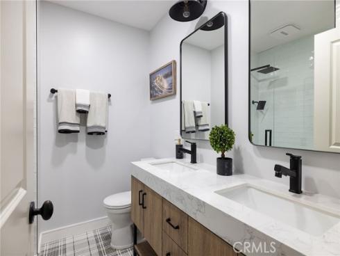 1821  Port Barmouth  , Newport Beach, CA