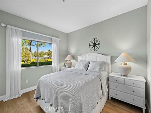 140  Villa Point  , Newport Beach, CA