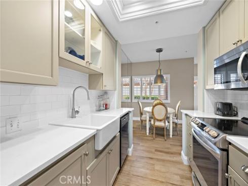 140  Villa Point  , Newport Beach, CA