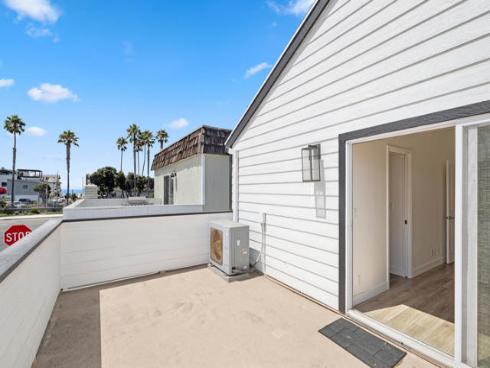 204  David   Drive, Newport Beach, CA