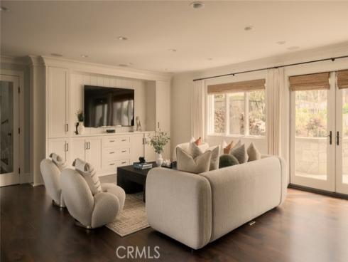 2 Royal Saint George Road, Newport Beach, CA