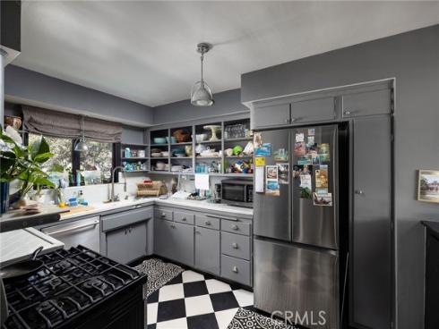 120  Via Undine  , Newport Beach, CA