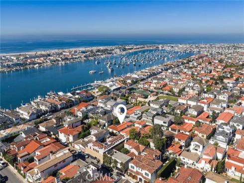 120  Via Undine  , Newport Beach, CA