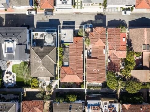 120  Via Undine  , Newport Beach, CA