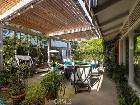 120  Via Undine  , Newport Beach, CA