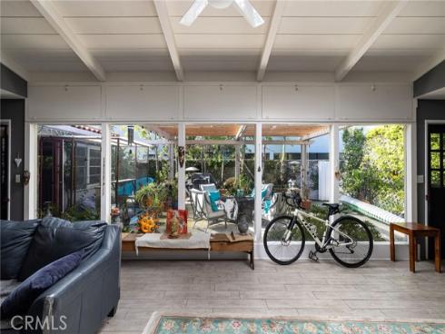 120  Via Undine  , Newport Beach, CA