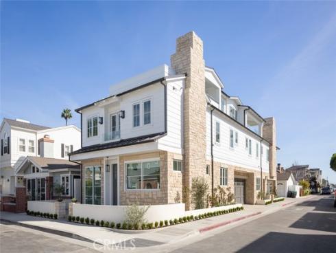 400  40th Street  , Newport Beach, CA