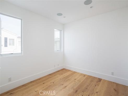 400  40th Street  , Newport Beach, CA