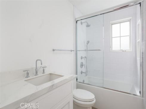 400  40th Street  , Newport Beach, CA