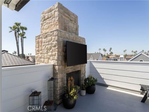 400  40th Street  , Newport Beach, CA