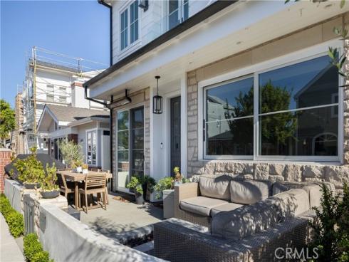 400  40th Street  , Newport Beach, CA