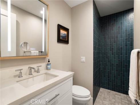 400  40th Street  , Newport Beach, CA