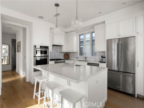 400  40th Street  , Newport Beach, CA