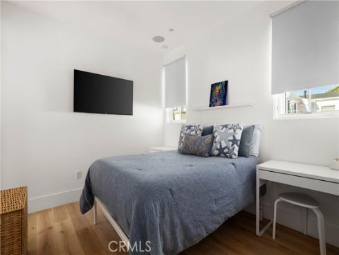 400  40th Street  , Newport Beach, CA