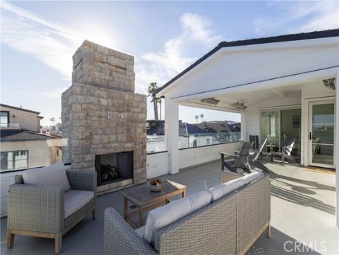 400  40th Street  , Newport Beach, CA
