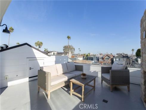 400  40th Street  , Newport Beach, CA