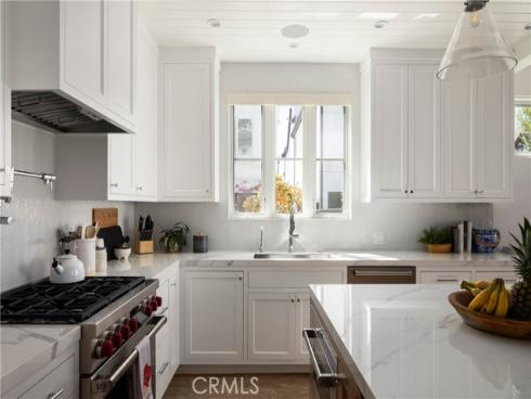 400  40th Street  , Newport Beach, CA