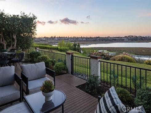 2175  Vista Entrada  , Newport Beach, CA