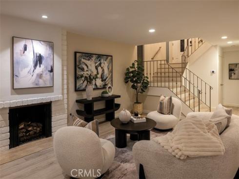 2175  Vista Entrada  , Newport Beach, CA