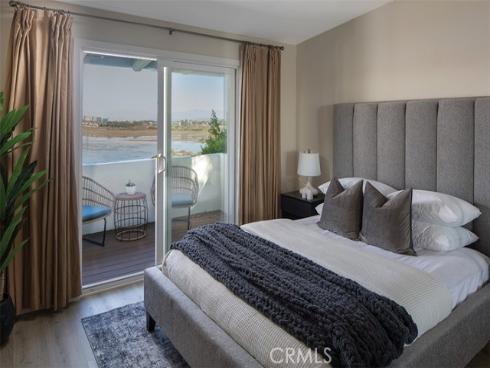 2175  Vista Entrada  , Newport Beach, CA