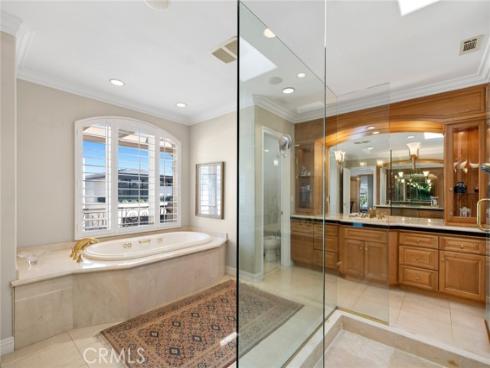 521  Via Lido Nord  , Newport Beach, CA