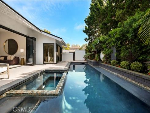 22  Rue Cannes  , Newport Beach, CA