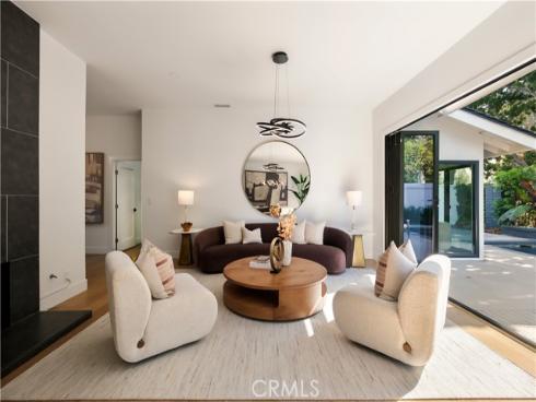 22  Rue Cannes  , Newport Beach, CA